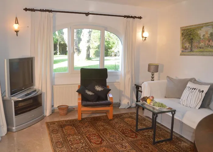 Cerezos Apartamento *
